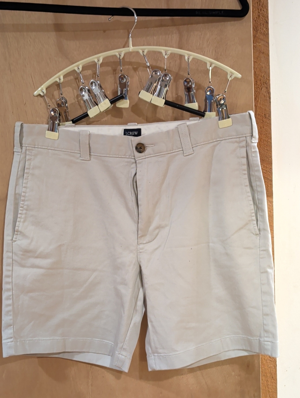 NWT J. Crew Men's Flat Front Harbor Shorts- 32, 7" Inseam